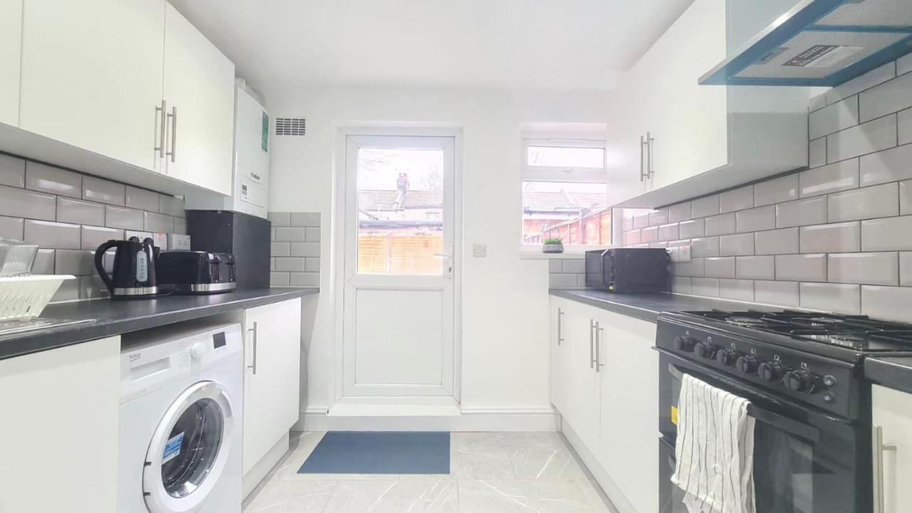 Spacious Room In Manor Park Londres Exterior foto